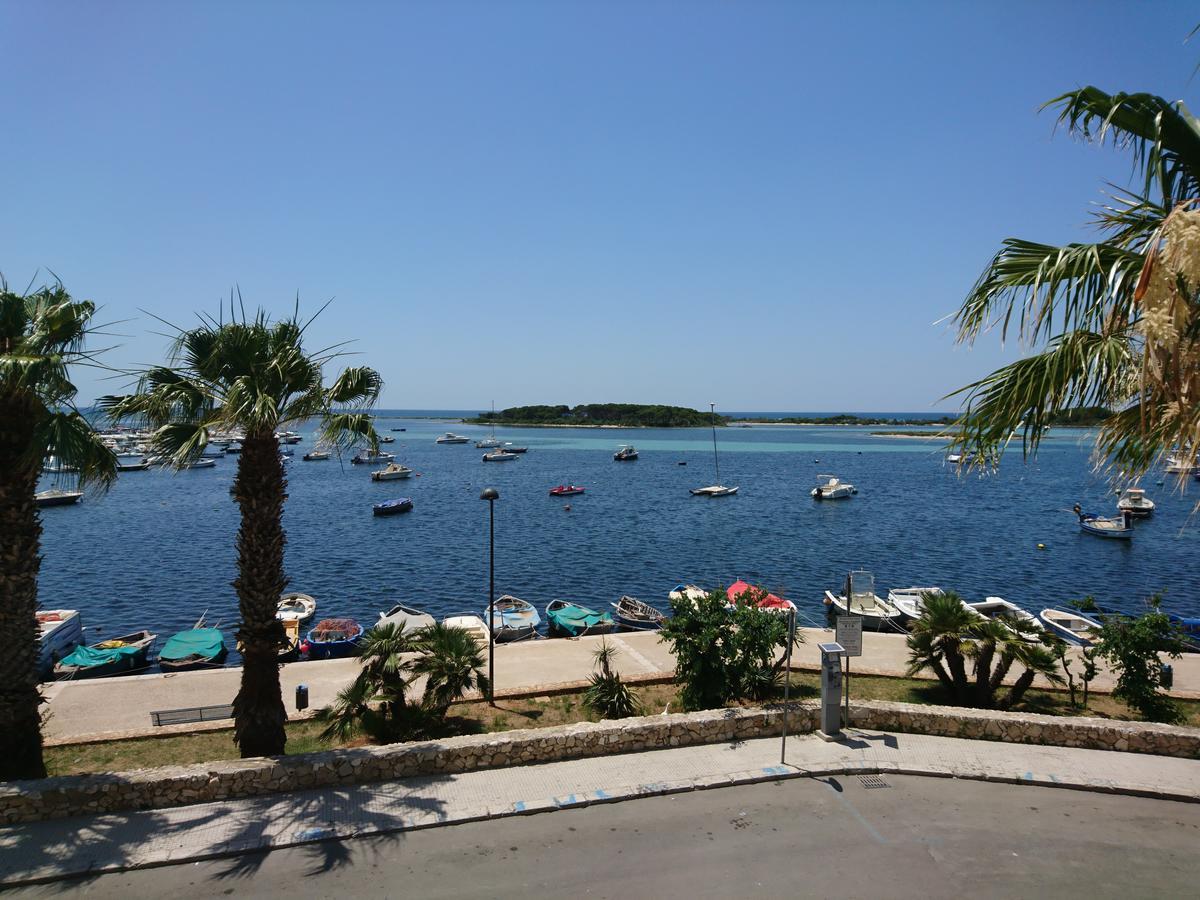 Hotel Il Riccio Порто Чезарео Екстериор снимка